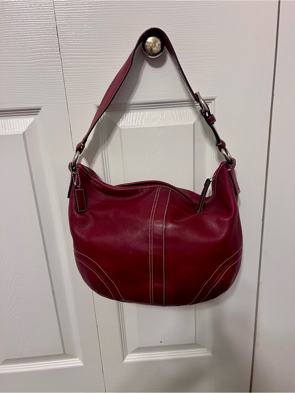 Women's Burgundy Leather Hobo Shoulder Bag